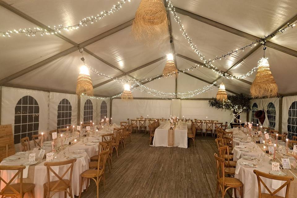 Mariage rétro chic E § L