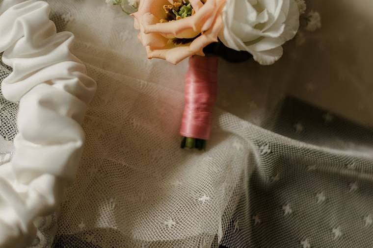 Mariage rétro chic E § L