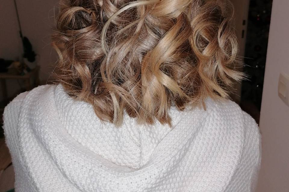 Coiffure cheveux courts
