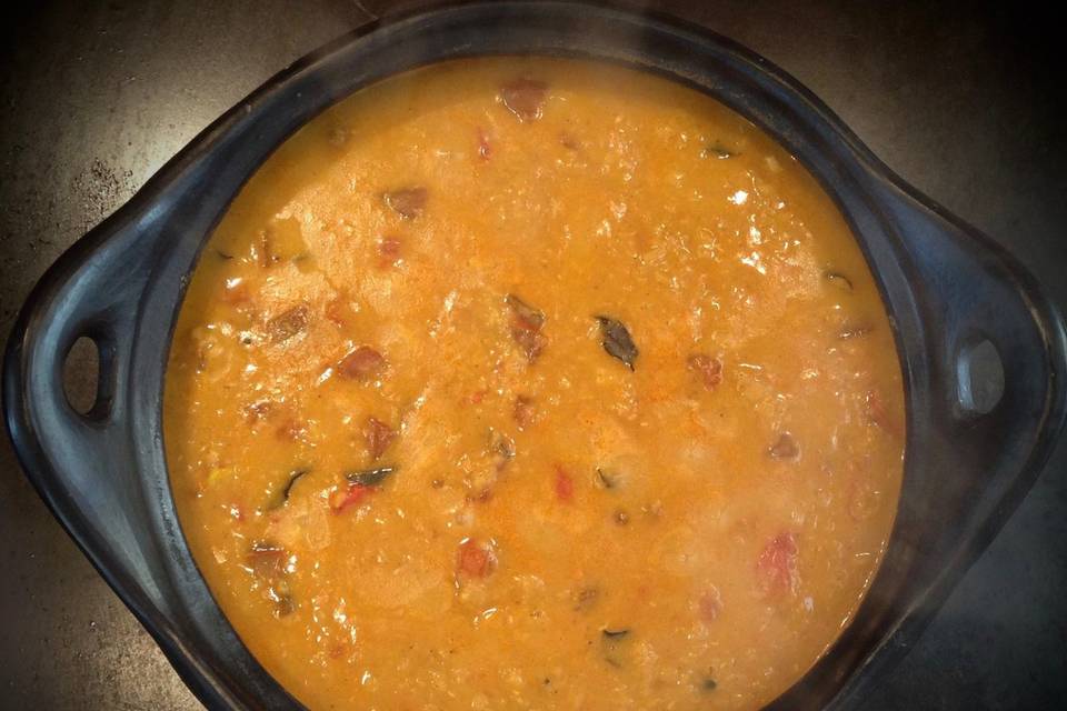 Dhal tomatoes