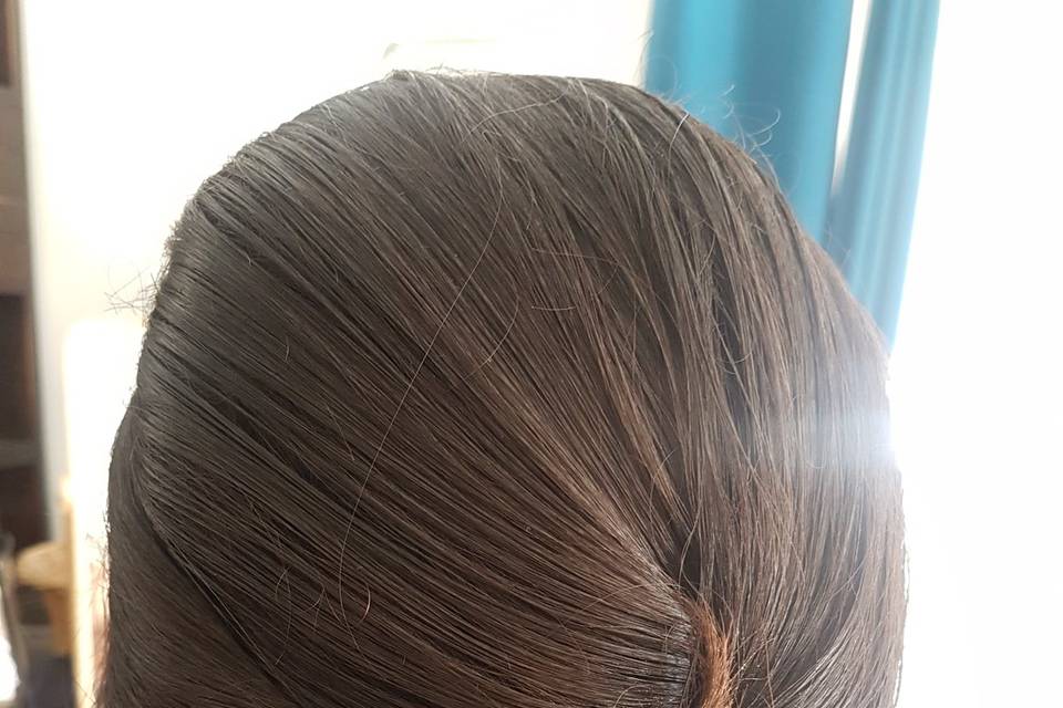 Chignon lâche côté