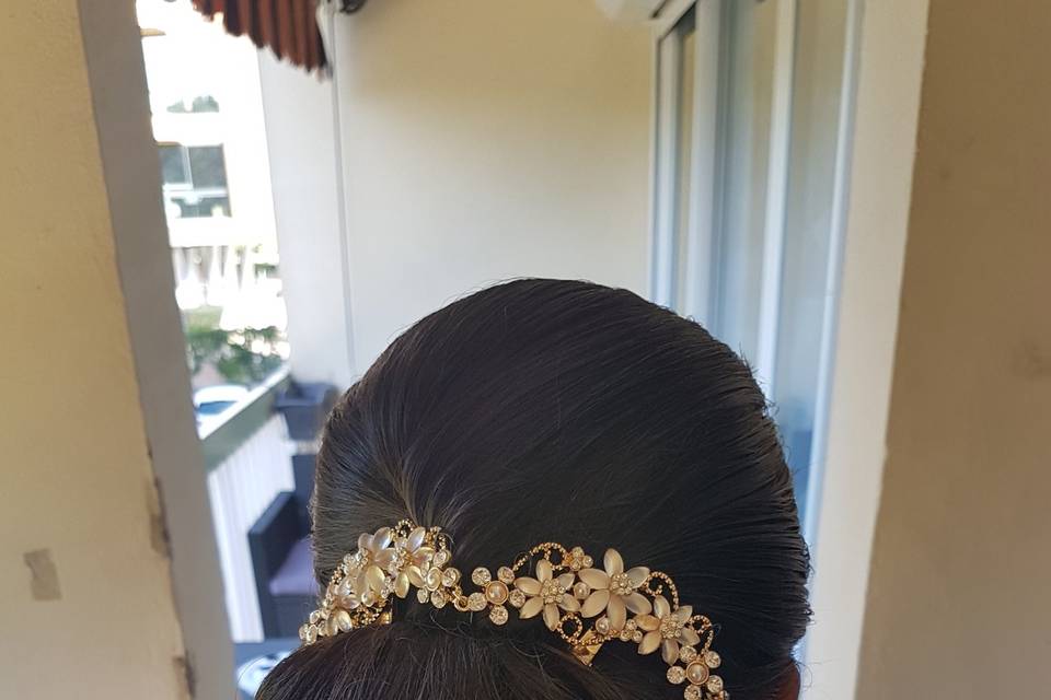 Chignon avec postiche