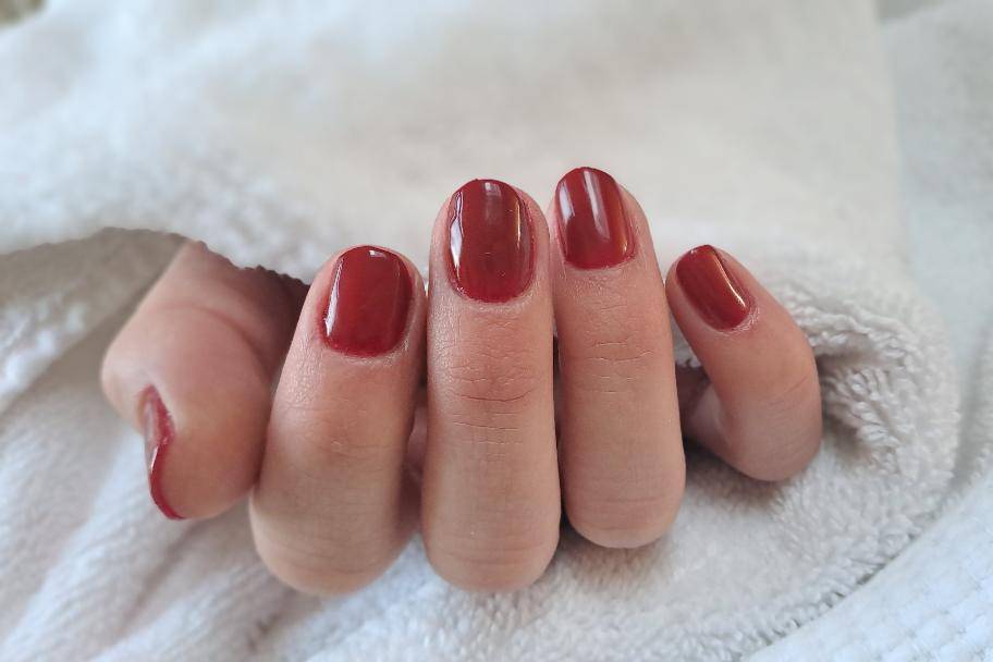 Pose de vernis semi-permanent