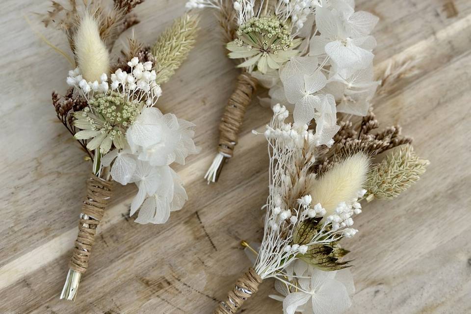 Boutonnières fleurs séchées