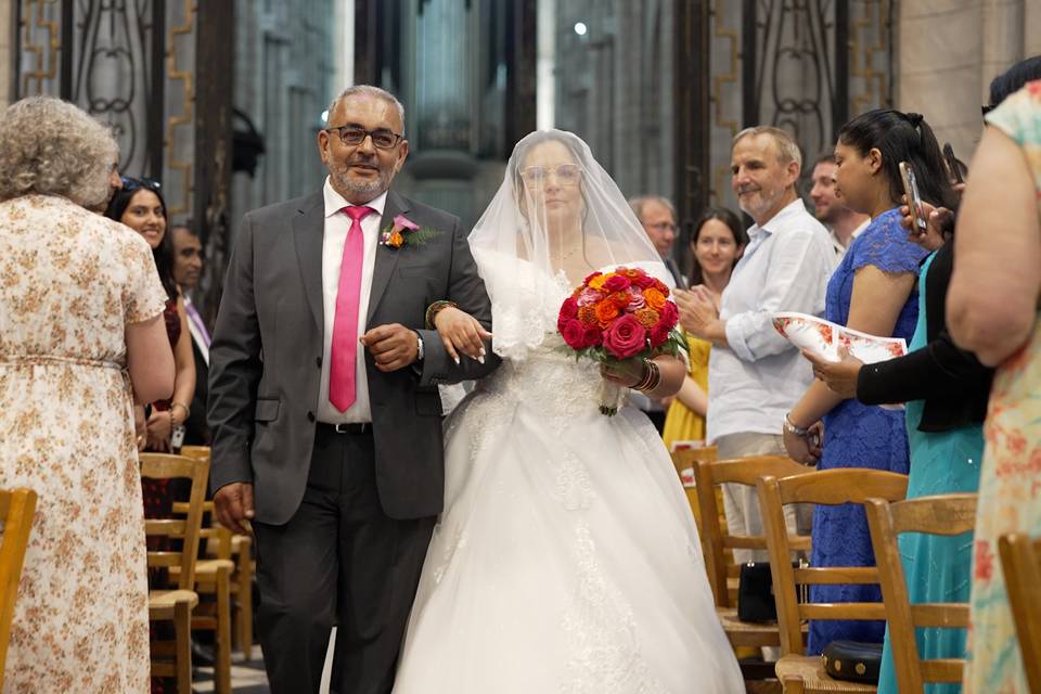 Papa et mariée ensemble
