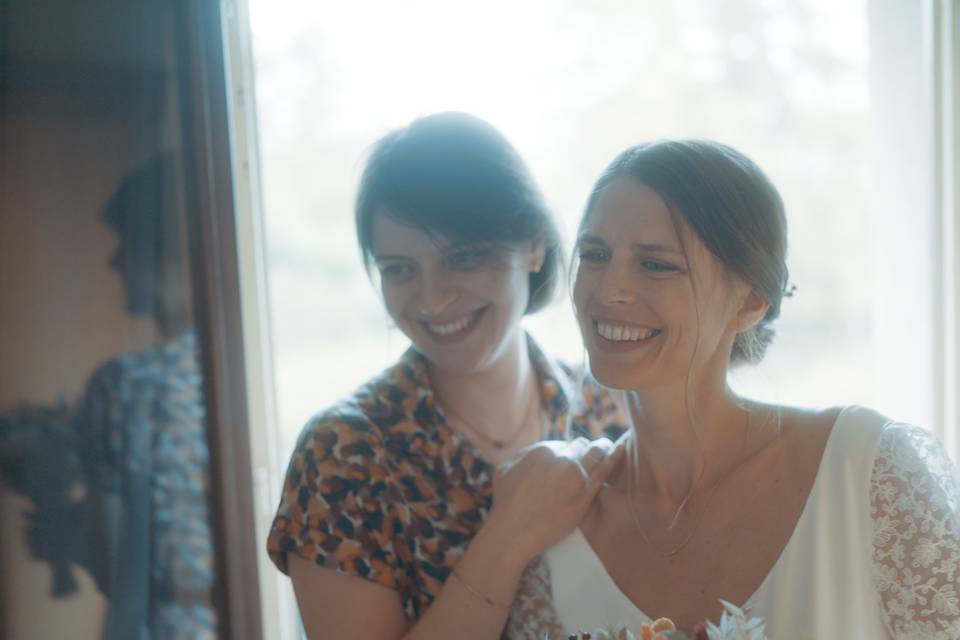La mariée et sa proche