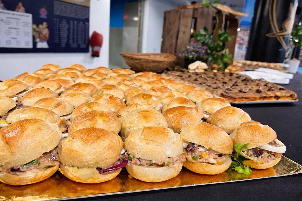 Mini pan bagnats niçois