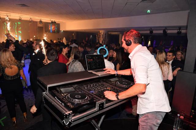 DJ Replay