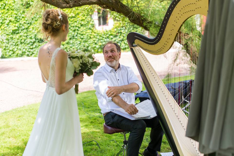 Mariage sous les arbres )