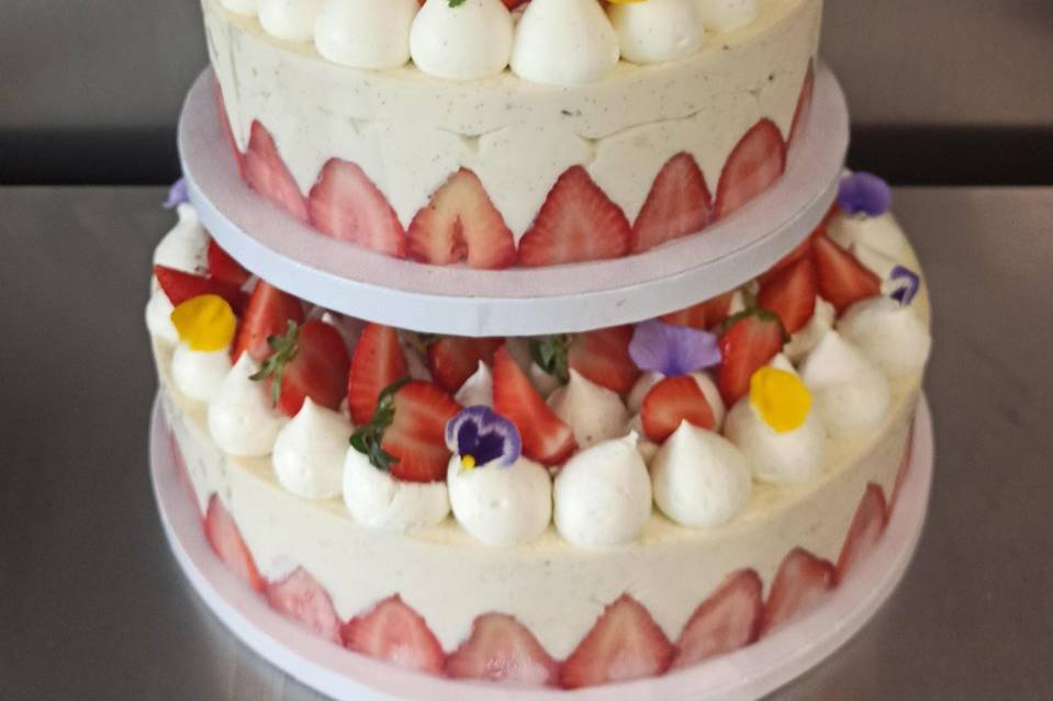 Pièce montée fraisiers