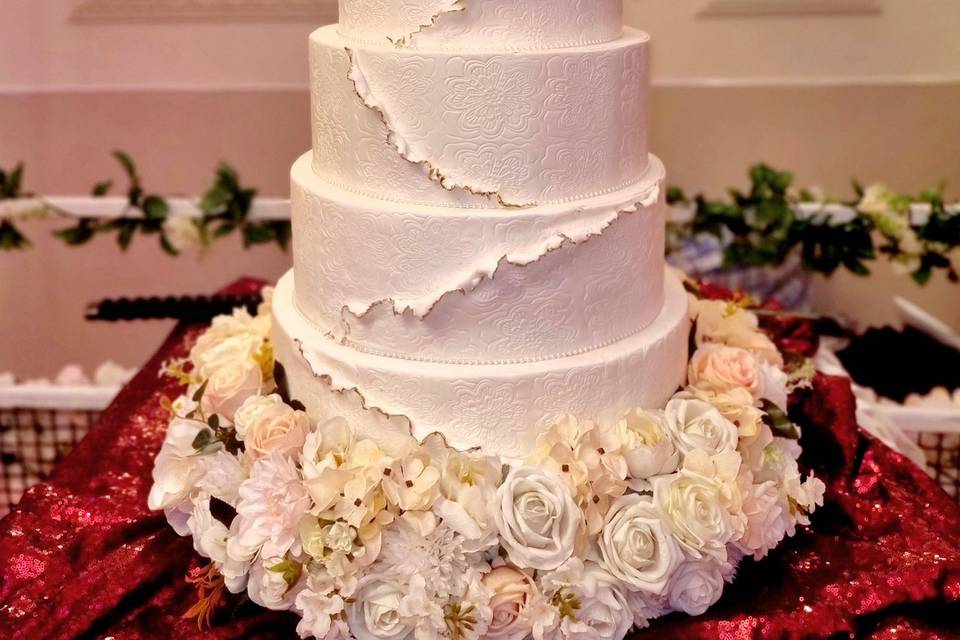 Wedding cake blanc or