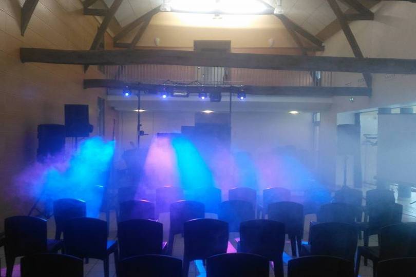 Scène conférence avant soirée