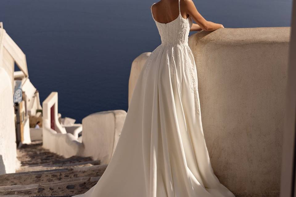LEA ROBE