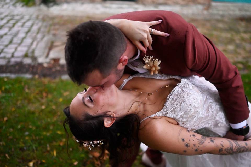 M&J