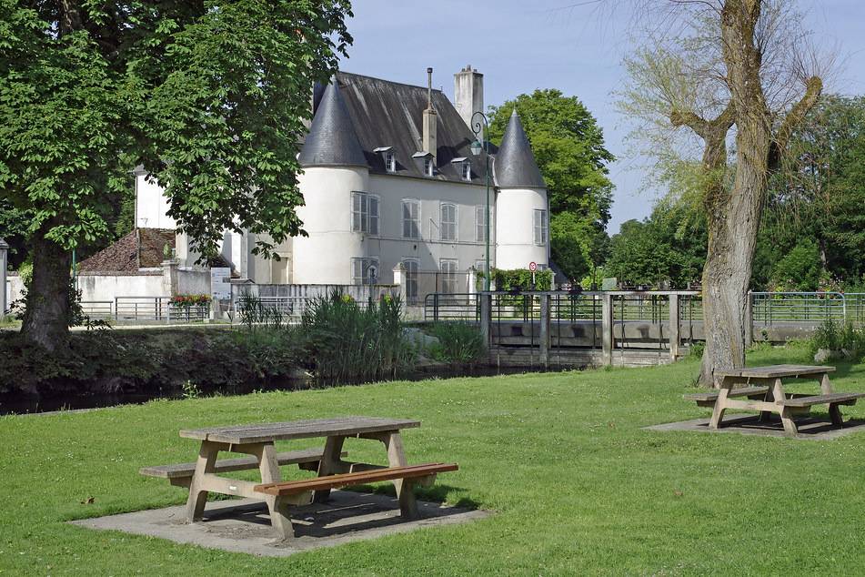 Vue côté canal