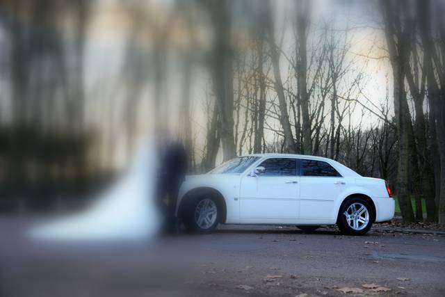 Chrysler 300C blanche
