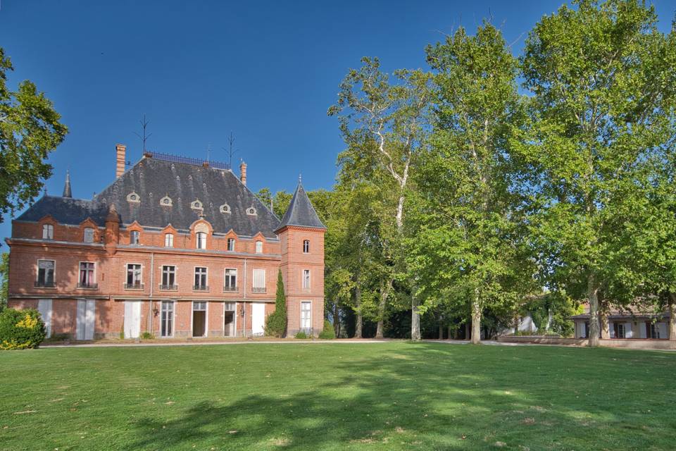 Façade château coté parc