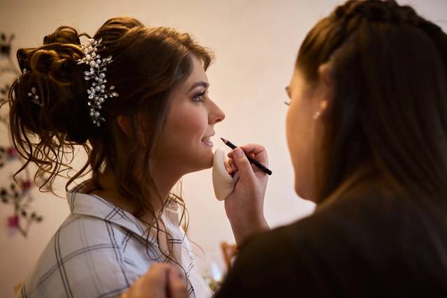 Coralie Make-up Artist