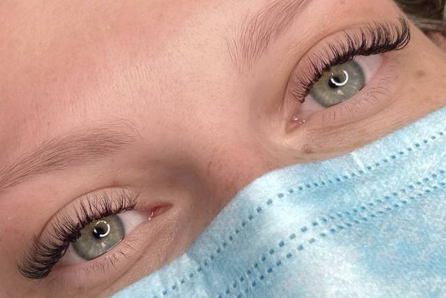 Extensions de cils