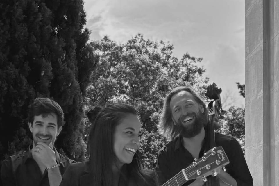 Trio : Léone Paz