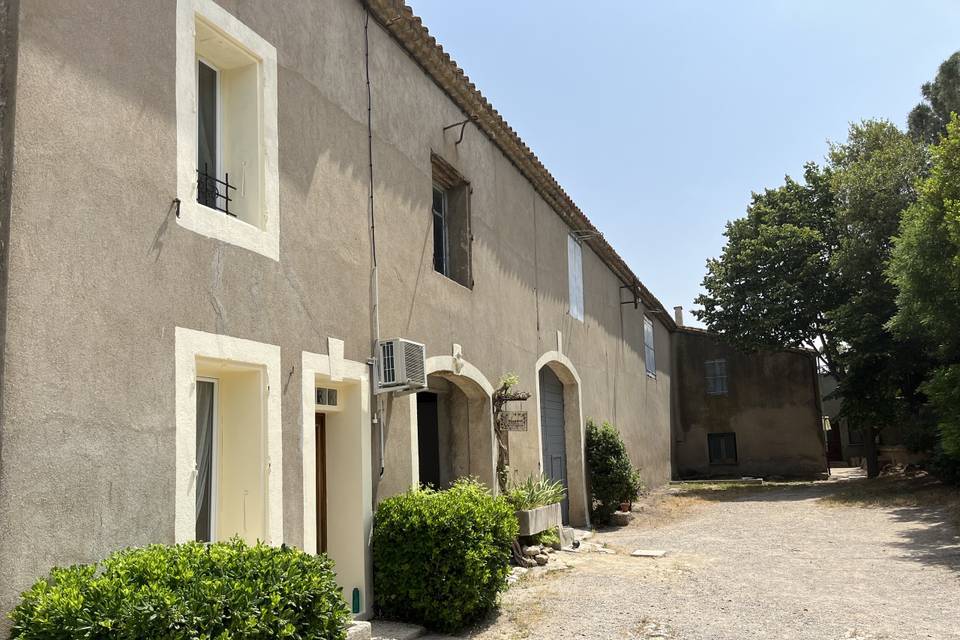 Cour Avant