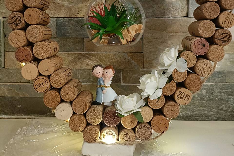 Coeur avec couple mariés