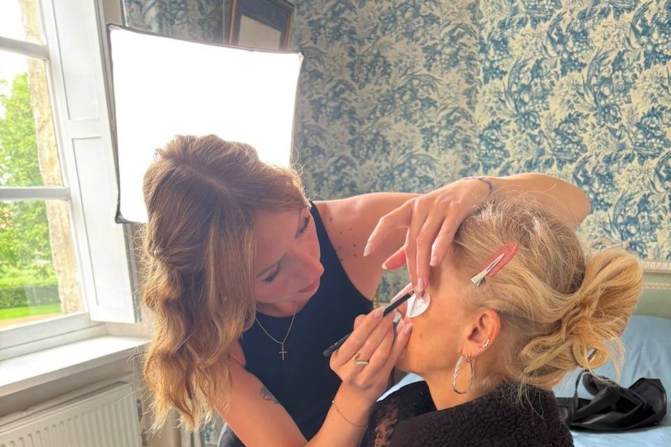 Maquillage invitée