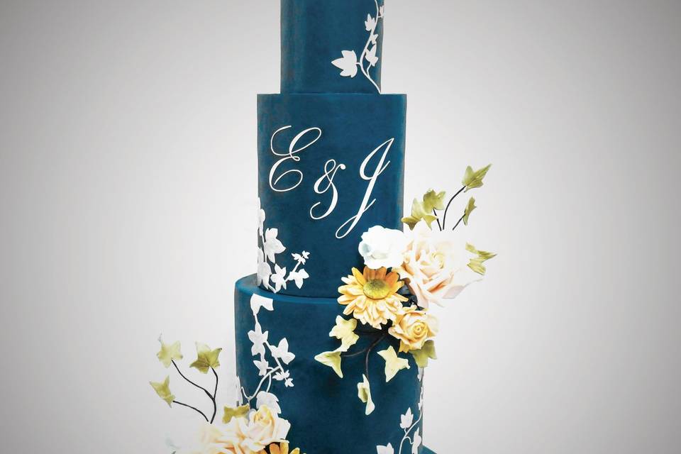 Wedding cake bleu paon