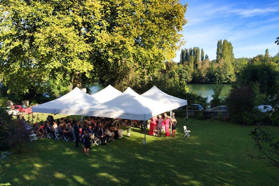 Mariage dans le jardin