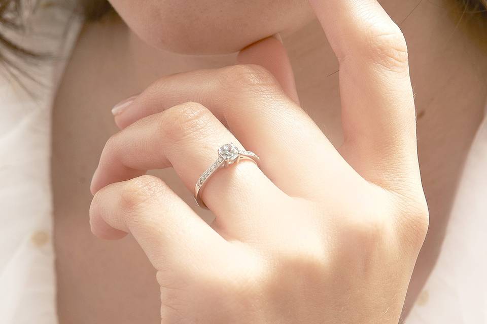 Bague diamant pavée Adhara