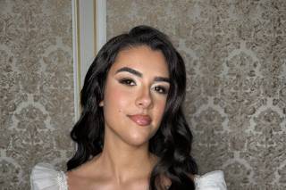 Samira Hair-Makeup