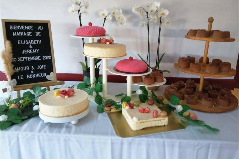 Location Présentoir à gâteaux pour vos événements - Landes & Pays Basque
