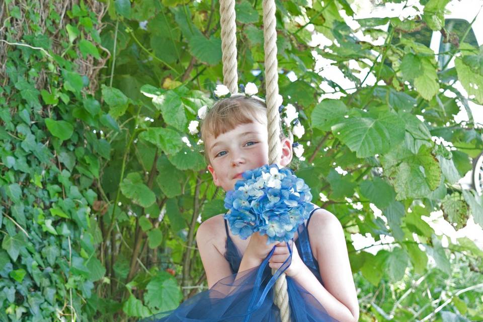 Une fille de fleurs