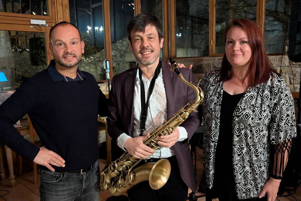 Amanova Trio
