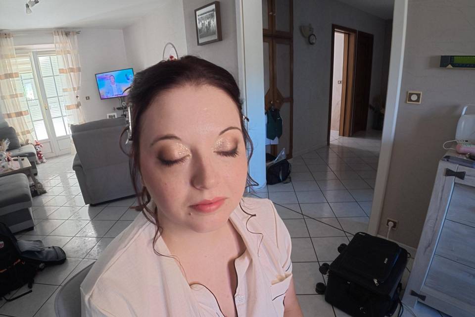 Maquillage soft glam