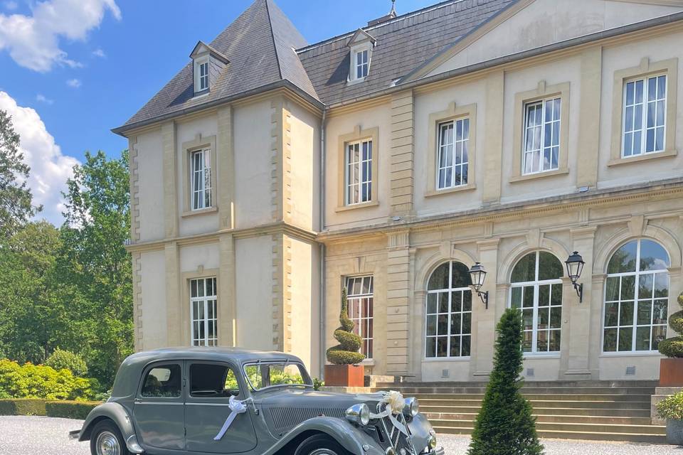 Véhicule ancien