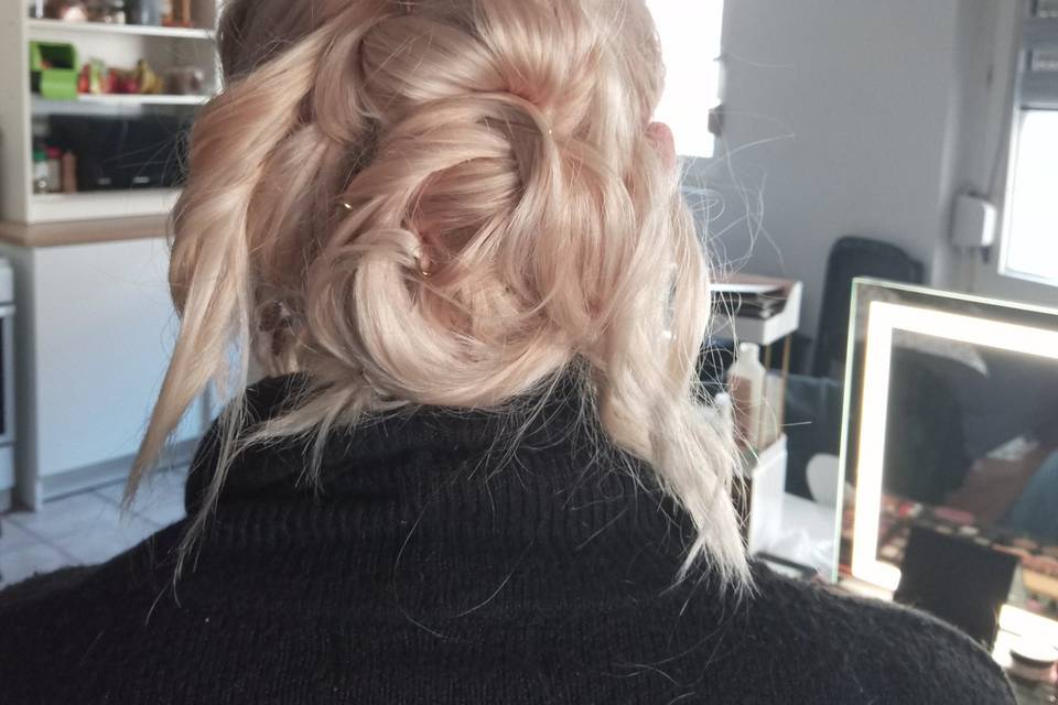 Chignon décoiffé