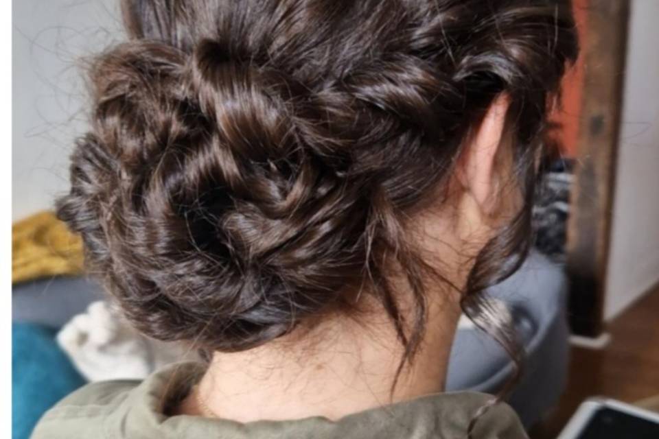 Chignon coiffé/decoiffé