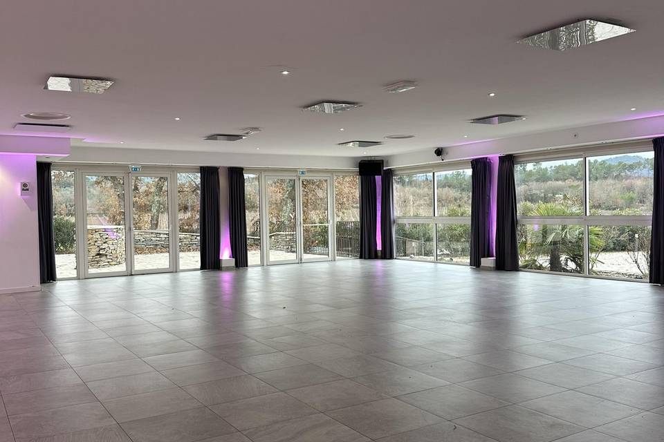 Salle lagon vide