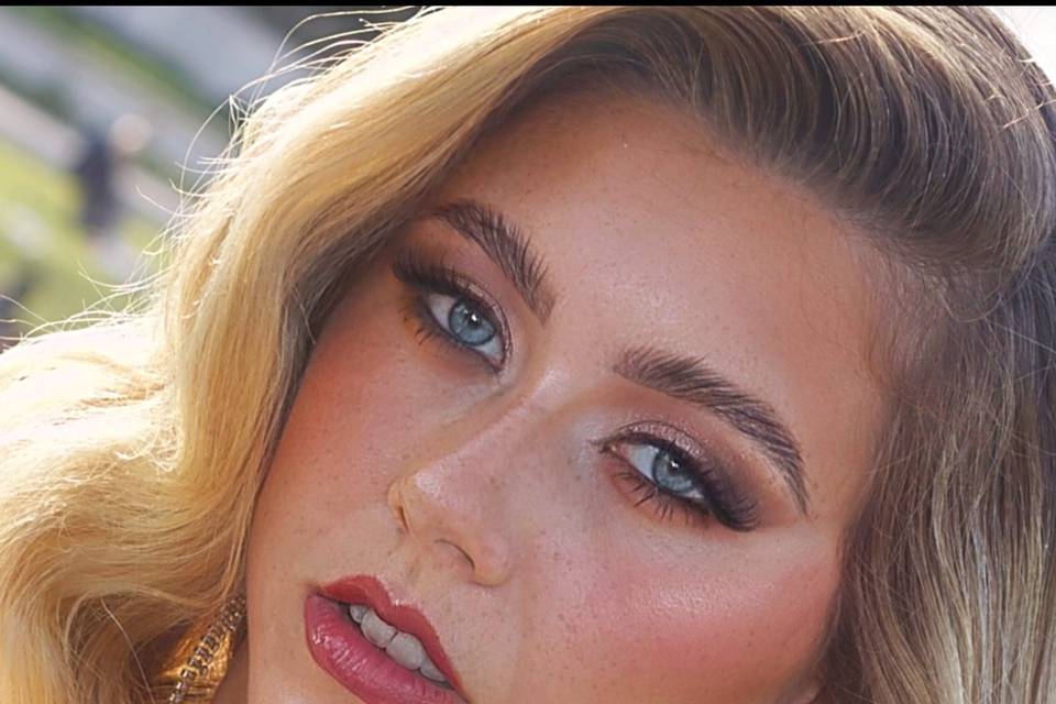 Makeup et wavy