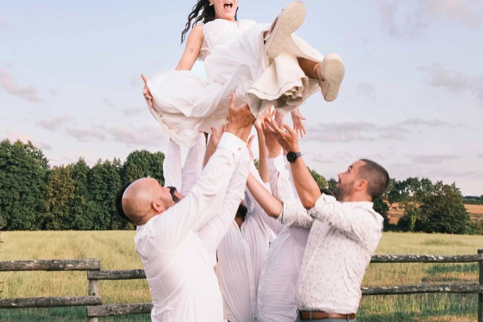 La mariée lancée