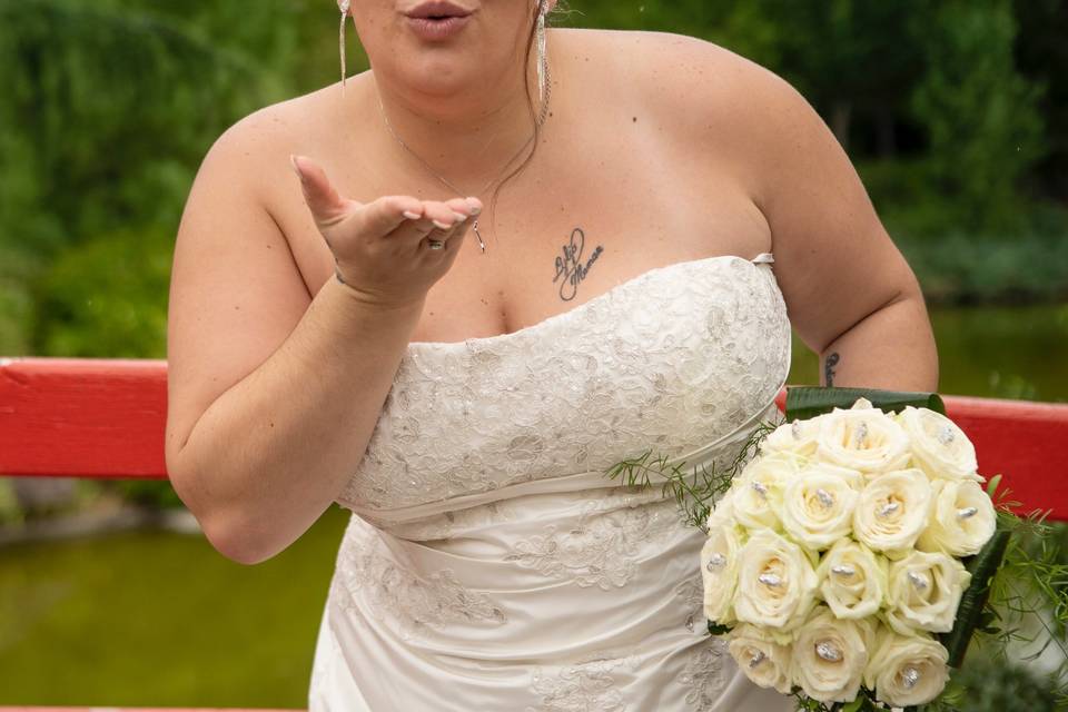 Bisou de la mariée !