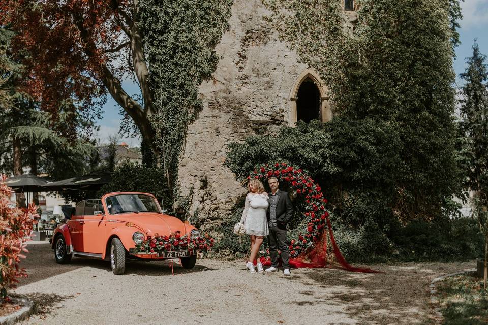 Couple et Tour Chateau Schenge