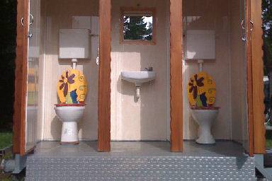 Toilettes itinérantes 200 personnes