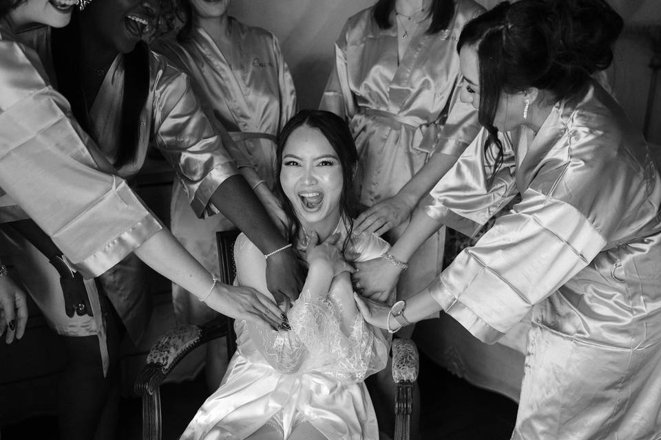 La mariée avec ces demoiselles