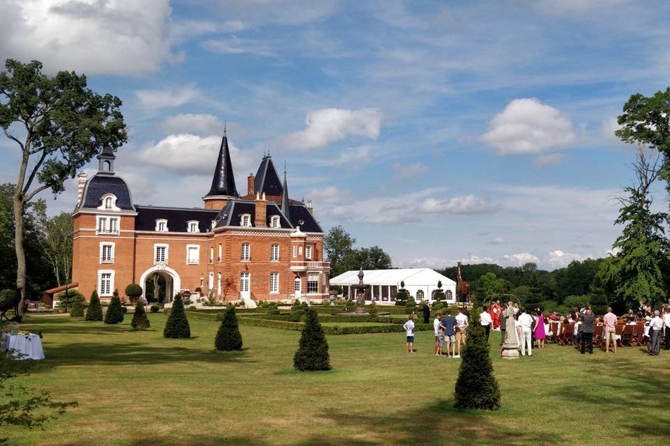 Mariage dans le parc