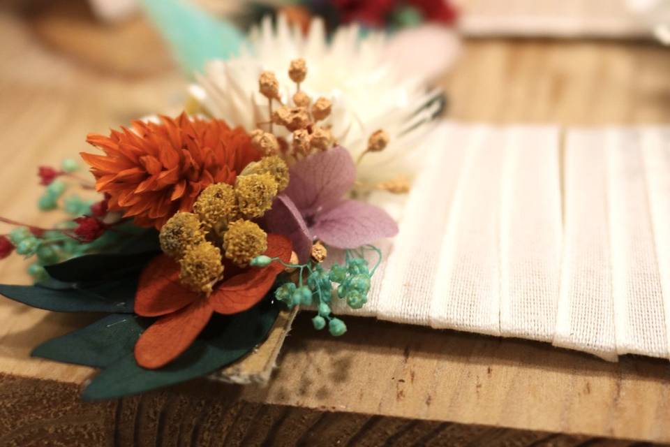 Boutonnière pochette