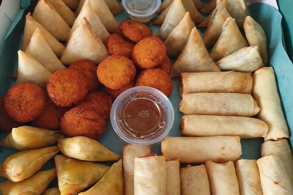 Plateau samoussa bonbon piment