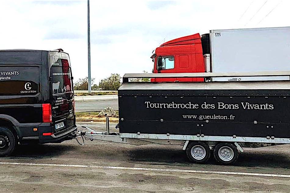 Camionnette + tournebroche