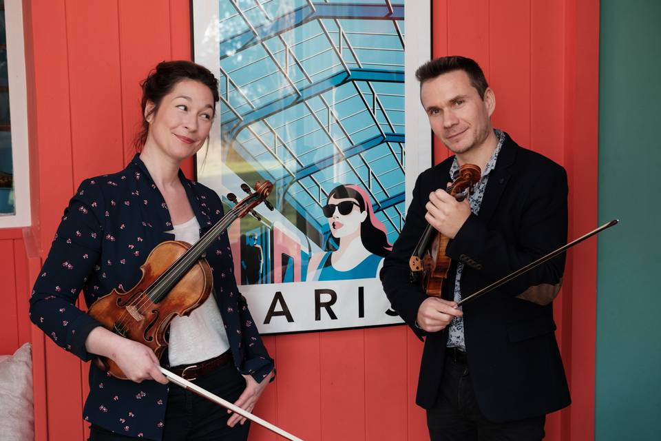 Two Fiddlers Cazeneuve